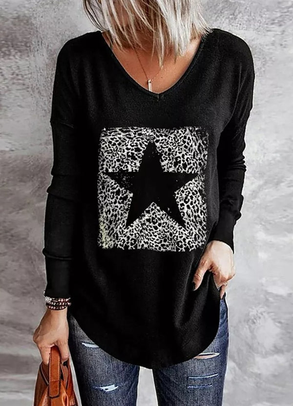 BLACK STAR PRINT VNECK LONG SLEEVE TOP