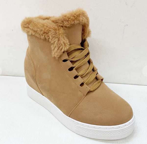 CAMEL SOFT FUR LACE STITCHED SNEAKERS