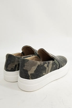 CAMO DECK SLIP-ON SNEAKERS