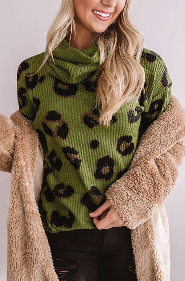 GREEN LEOPARD WAFFLE KNIT TURTLE NECK PULLOVER